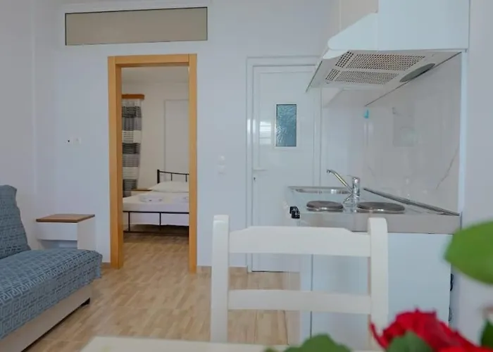 Eduard Lagji Guest house Lukove