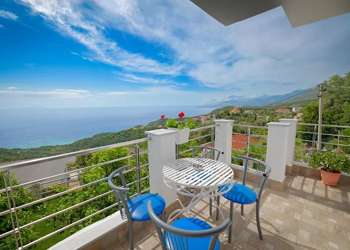 Eduard Lagji 3* Lukove