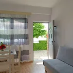 Eduard Lagji 3* Lukovë