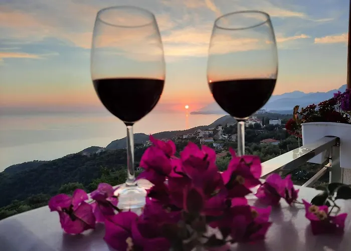 Eduard Lagji 3* Lukovë