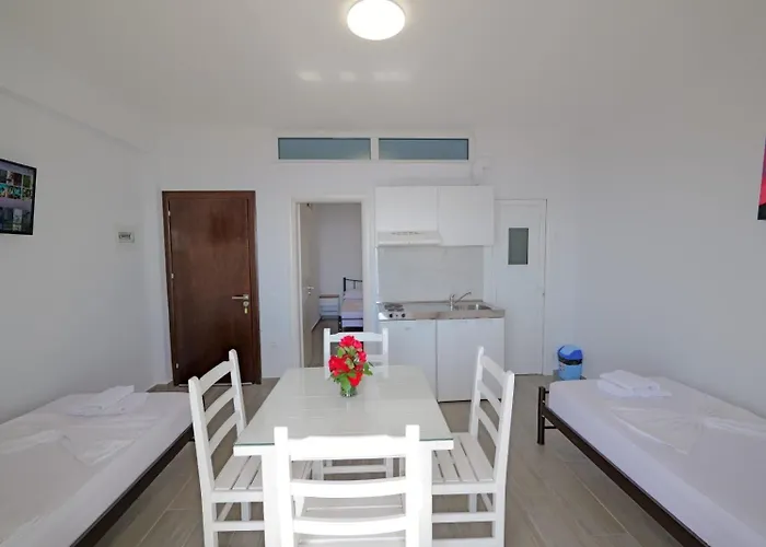 Eduard Lagji Lukovë