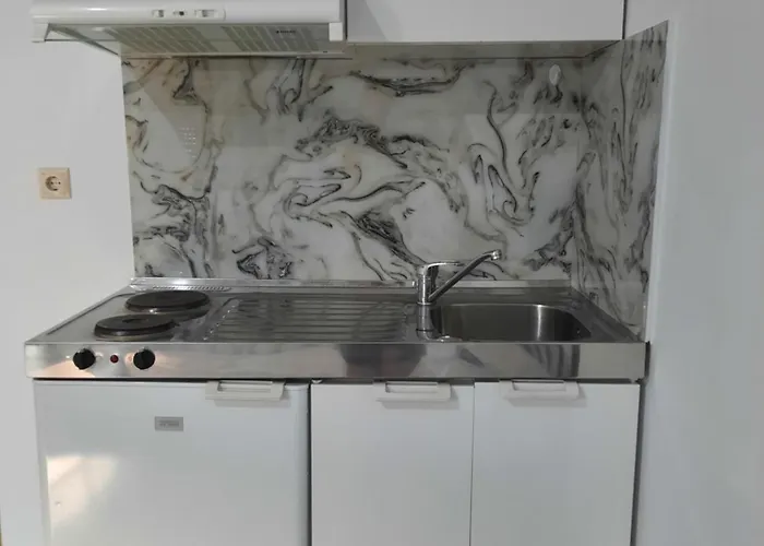 Eduard Lagji Lukovë